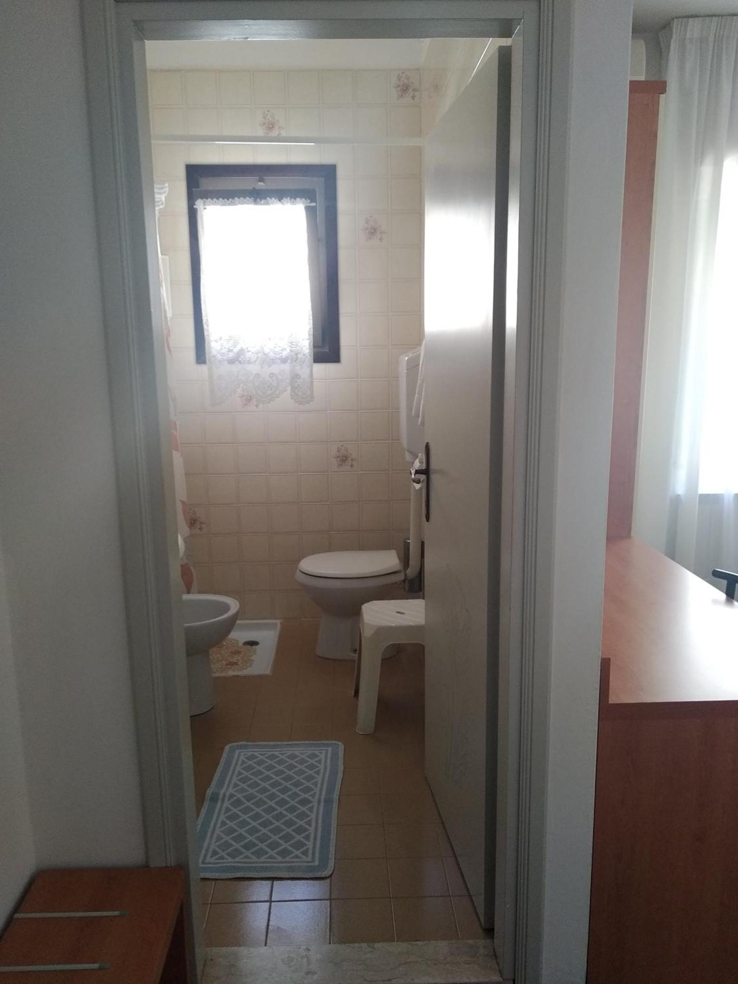 Hotel Dolomiti Каорле Номер фото